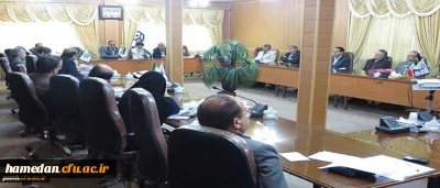 در نشست اساتید بسیجی دانشگاه فرهنگیان همدان مورد بررسی قرار گرفت:
ابعاد مختلف اقتصاد مقاومتی، اقدام و عمل با حضور حجت الاسلام و المسلمین سید آقا حسینی