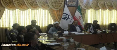 در نشست مشترک گرو ه های آموزشی دانشگاه فرهنگیان همدان انجام شد:
همفکری اعضای هیات علمی دانشگاه فرهنگیان ( بررسی فرصت ها و آسیب ها)