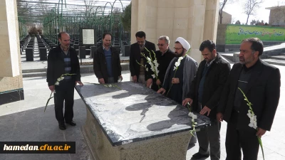 با حضور در گلزار بهشت همدان و در ششمین روز از دهه مبارک فجر انجام شد:
غبار روبی مزار شهید مقصودی و سایر شهدای والامقام انقلاب اسلامی همدان