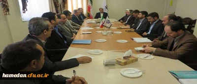 اولین جلسه شورای فرهنگی و اجتماعی دانشگاه فرهنگیان همدان در سال 96 : 
با حضور سرپرست مدیریت امور پردیس ها و رئیس ستاد عتبات عالیات استان برگزار شد.