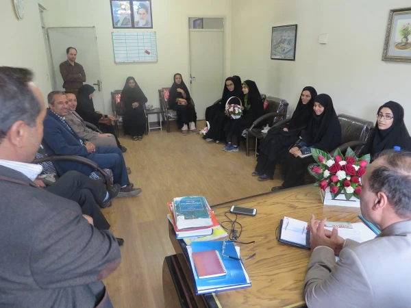 در مراسمی با حضور استاد و دانشجویان عضو کمیته تدریس پژوهی پردیس شهید باهنر از سرپرست دانشگاه فرهنگیان همدان و معاونین ایشان تقدیر به عمل آمد.