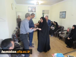 در مراسمی با حضور استاد و دانشجویان عضو کمیته تدریس پژوهی پردیس شهید باهنر از سرپرست دانشگاه فرهنگیان همدان و معاونین ایشان تقدیر به عمل آمد.