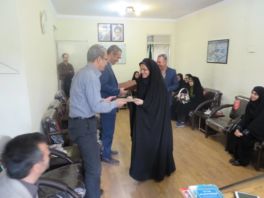 در مراسمی با حضور استاد و دانشجویان عضو کمیته تدریس پژوهی پردیس شهید باهنر از سرپرست دانشگاه فرهنگیان همدان و معاونین ایشان تقدیر به عمل آمد.