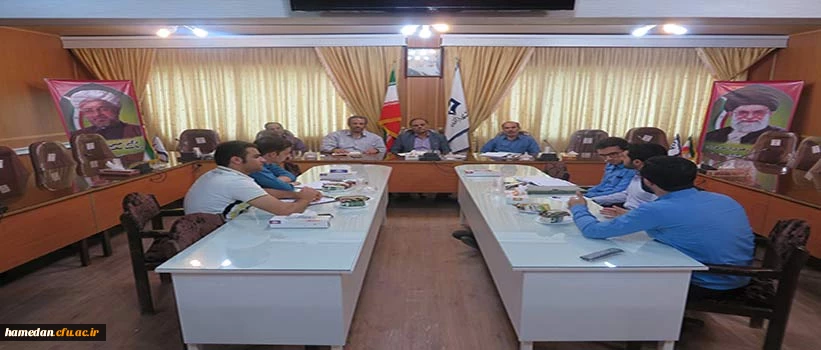 جلسه ی اعضای شورای صنفی و رفاهی دانشجویی پردیس شهید مقصودی همدان با سرپرست مدیریت امور پردیس ها و معاون هماهنگی استان