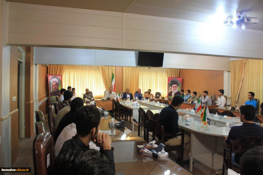 جلسه هماهنگی و بدرقه ی کاروان ورزشی پردیس شهید مقصودی همدان با حضور مدیر استان و معاون هماهنگی جهت شرکت در المپیاد بیست و سوم