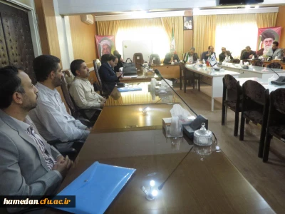 با هدف آسیب شناسی و ارائه راهکارهای لازم جهت بهبود فرایند مصاحبه از مهارت آموزان ماده 28 ؛ جلسه ی توجیهی با حضور مسئولین دانشگاه فرهنگیان استان همدان، اداره کل آموزش و پرورش و مصاحبه گران در سالن ملاصدرا واقع در ساختمان مدیریت استان برگزار شد.