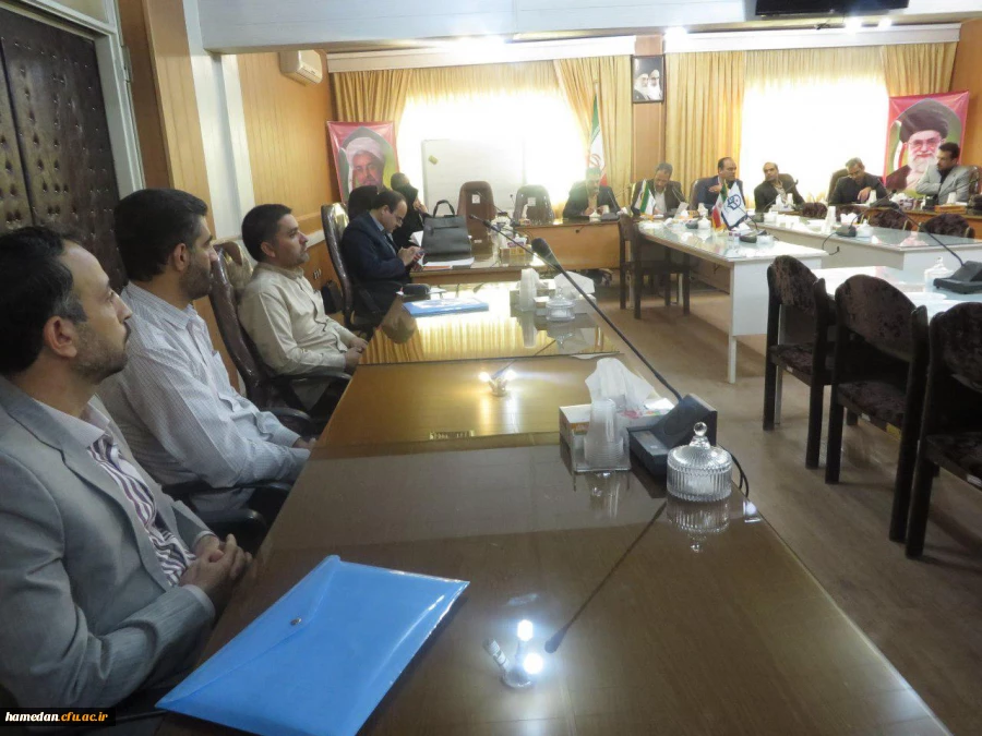 با هدف آسیب شناسی و ارائه راهکارهای لازم جهت بهبود فرایند مصاحبه از مهارت آموزان ماده 28 ؛ جلسه ی توجیهی با حضور مسئولین دانشگاه فرهنگیان استان همدان، اداره کل آموزش و پرورش و مصاحبه گران در سالن ملاصدرا واقع در ساختمان مدیریت استان برگزار شد.