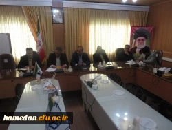 با هدف آسیب شناسی و ارائه راهکارهای لازم جهت بهبود فرایند مصاحبه از مهارت آموزان ماده 28 ؛ جلسه ی توجیهی با حضور مسئولین دانشگاه فرهنگیان استان همدان، اداره کل آموزش و پرورش و مصاحبه گران در سالن ملاصدرا واقع در ساختمان مدیریت استان برگزار شد.