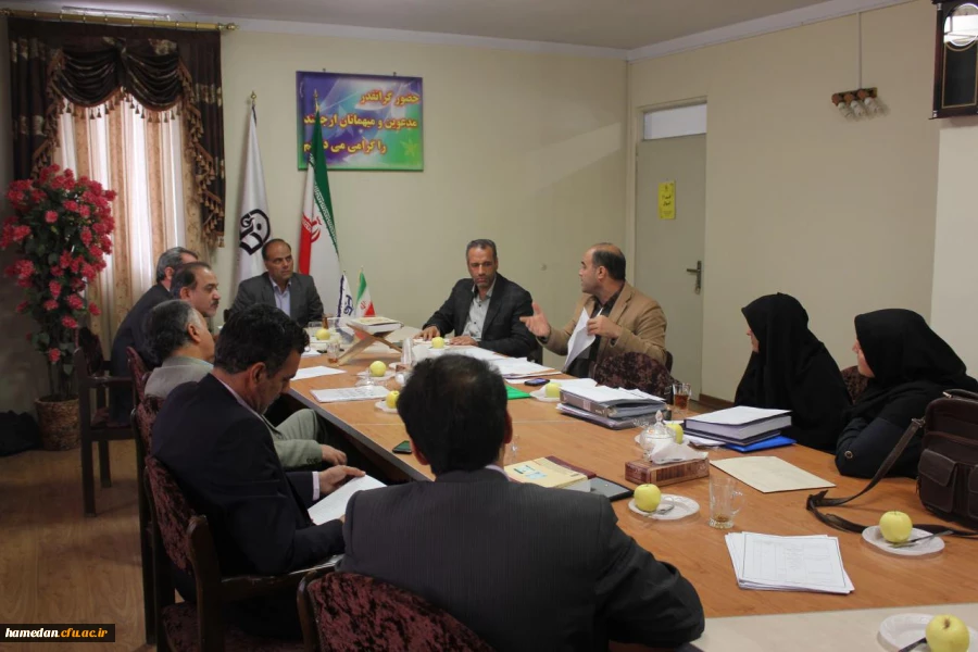 جلسه ی شورای پژوهشی دانشگاه فرهنگیان استان همدان