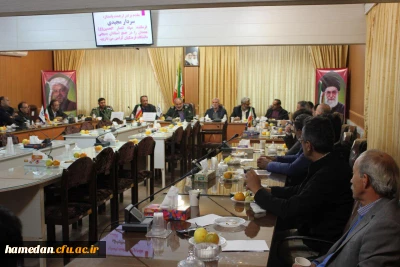 با حضور سردار پاسدار مجیدی فرمانده سپاه انصارالحسین (ع) همدان برگزار شد:

نشست مشترک حلقه صالحین استادان بسیجی دانشگاه فرهنگیان همدان در سالروز تشکیل بسیج مستضعفین