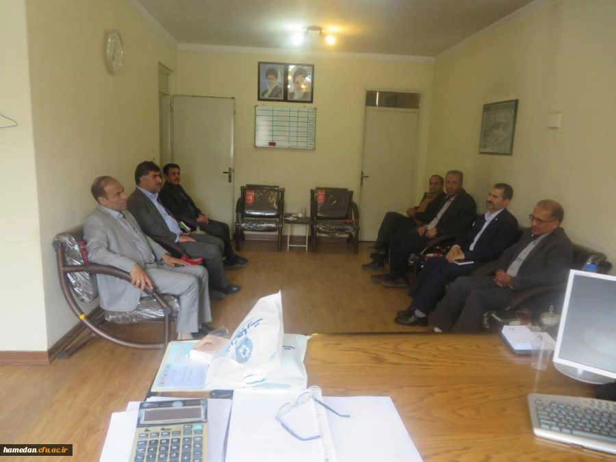 دیدار نوروزی کارکنان بانک تجارت شعبه دانشگاه بوعلی با دکتر علی صوفی سرپرست دانشگاه فرهنگیان همدان