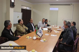 جلسه ی شورای آموزشی پردیس شهید مقصودی همدان - سالن جلسات ساختمان مدیریت استان - دوشنبه 97/02/03