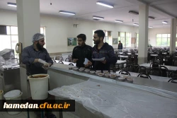 به مناسبت هفته سلامت، با شعار (ترویج سبک زندگی سالم) و در آستانه ی نیمه شعبان: توزیع میان وعده (کماج و سمنو) بین استادان، همکاران و دانشجویان پردیس شهید مقصودی همدان.