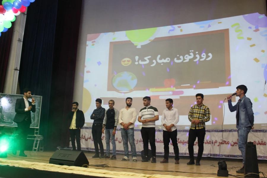 مراسم گرامیداشت هفته ی آموزش و روز معلم