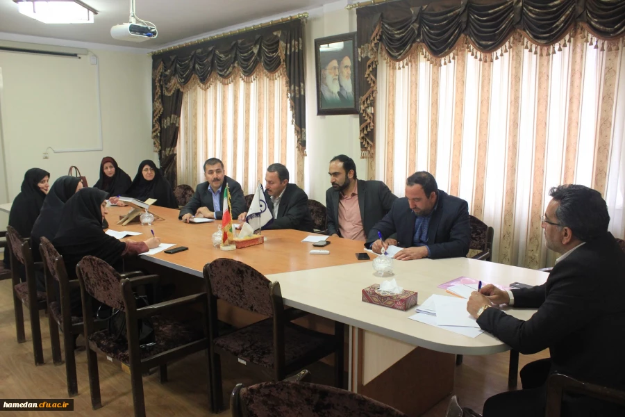 جشنواره کشوری آثار برتر زبان و ادبیات فارسی استادان و معلمان