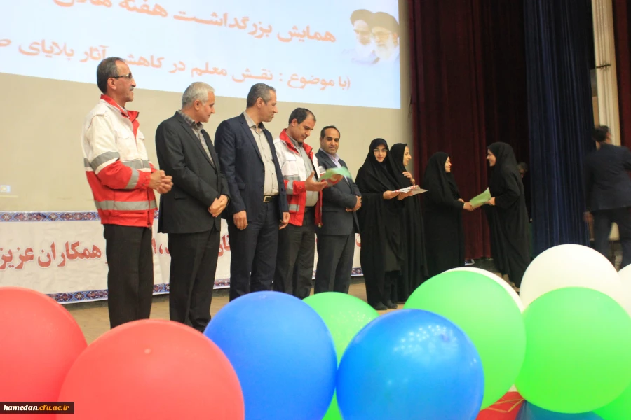 جشنواره کشوری آثار برتر زبان و ادبیات فارسی استادان و معلمان