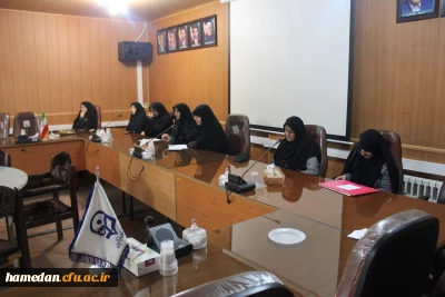 نشست هم اندیشی اعضای هیات علمی دانشگاه فرهنگیان با محوریت دفتر نهاد نمایندگی مقام معظم رهبری