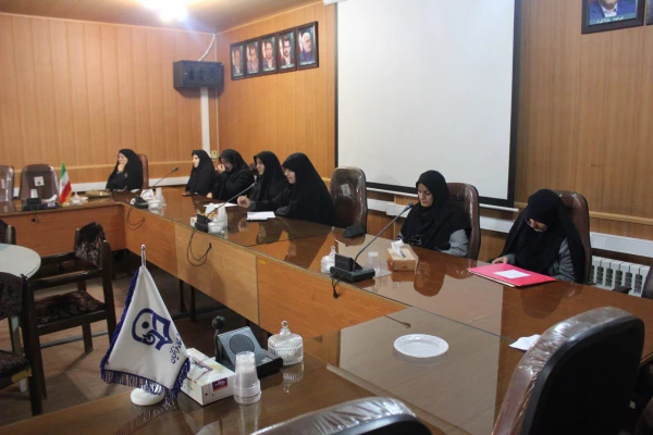 نشست هم اندیشی اعضای هیات علمی دانشگاه فرهنگیان با محوریت دفتر نهاد نمایندگی مقام معظم رهبری برگزار شد