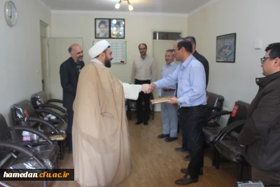 با حضور گلپریان رئیس سازمان بسیج مداحان استان انجام شد؛
مراسم تقدیر از سرپرست، معاون و همکاران فعال دانشگاه فرهنگیان همدان در برنامه تجلیل از خادمان مردمی اربعین حسینی