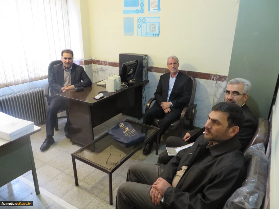 افتتاح دفتر جدید بسیج اساتید دانشگاه فرهنگیان همدان با حضور آقای دکتر طاهری، جناب سرهنگ رجبی، آقای سیاوشی و دکتر قربانی مسئول بسیج اساتید دانشگاه