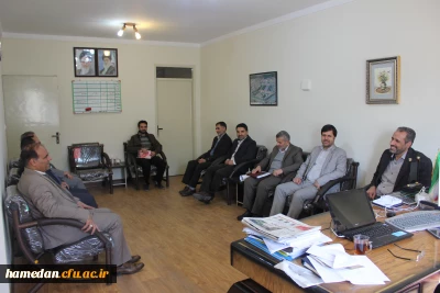 یکشنبه 97/09/11 - موضوع جلسه: تعامل و برگزاری دوره توجیهی ویژه دانشجو معلمان جدیدالورود.