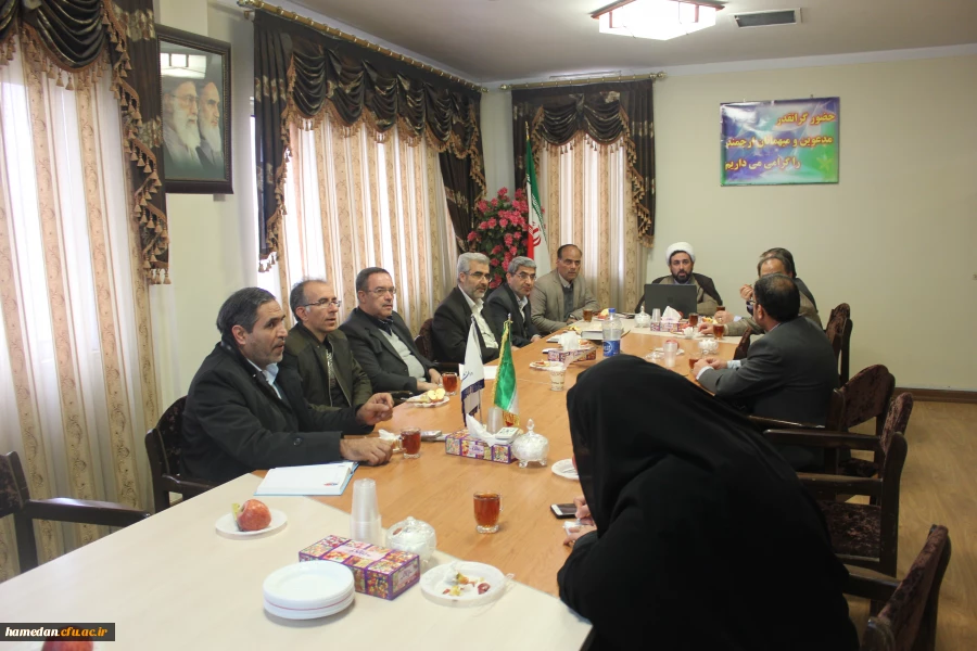 در ادامه ی نشست های هم اندیشی اعضای هیات علمی دانشگاه فرهنگیان همدان با حضور مسئول دفتر نهاد نمایندگی مقام معظم رهبری (مدظله العالی)