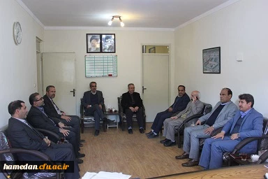 در دانشگاه فرهنگیان همدان برگزار شد:

 مراسم گرامیداشت هفته پژوهش و نکوداشت 80 سالگی مراکز تربیت معلم استان به روایت اسناد