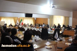 با موضوع انس با قرآن و بازخوانی حماسه نه دی برگزار شد:
دومین نشست معرفتی بسیج کارمندان دانشگاه فرهنگیان همدان به میزبانی پردیس شهید مقصودی