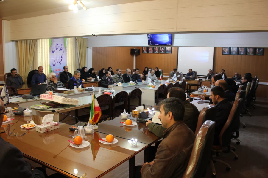 تبیین دستاوردهای نظام مقدس جمهوری اسلامی:

در نشست صمیمی کارکنان بسیجی دانشگاه فرهنگیان همدان با موضوع " چهل سالگی انقلاب اسلامی "