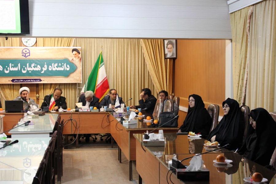 با هدف تبیین بیانیه گام دوم:
شورای عمومی گروه معارف اسلامی دانشگاه فرهنگیان همدان تشکیل جلسه داد