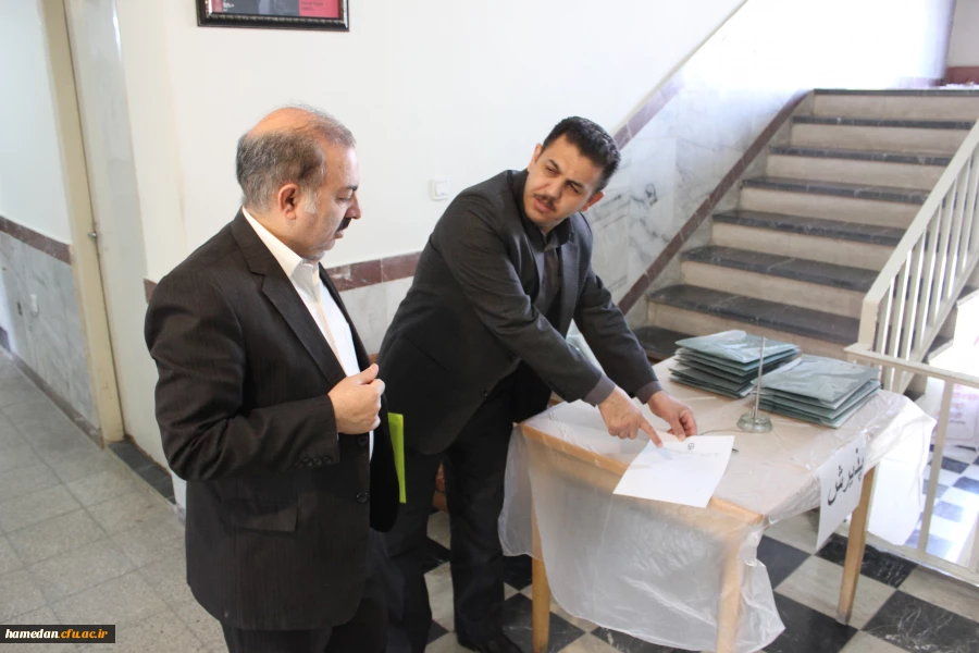 کارگاه دو روزه تدوین کتب درسی دانشگاهی به میزبانی دانشگاه فرهنگیان همدان آغاز شد