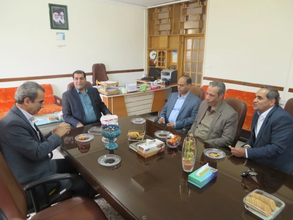 دیدار سرپرست دانشگاه فرهنگیان همدان با مدیر کل آموزش و پرورش استان در طلیعه سال 1398