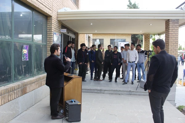 دکتر داریوش رحمانیان در مراسم بزرگداشت مقام معلم در دانشگاه فرهنگیان همدان:
معلمی وقتی با عشق همراه شود آفرینندگی به دنبال خواهد داشت