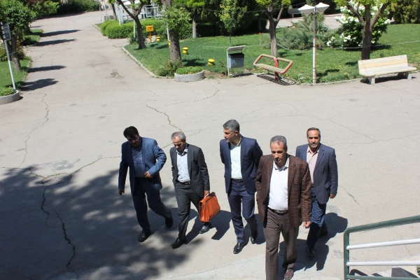 با حضور نمایندگانی از حراست، حقوقی و امور مالی سازمان مرکزی در پردیس شهید مقصودی همدان انجام شد:
برگزاری مناقصه واگذاری امور خدماتی و پشتیبانی دانشگاه فرهنگیان استان همدان در بخش نیروی انسانی از طریق سامانه تدارکات الکترونیکی دولت (ستاد)