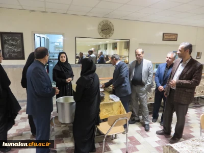 حضور سرپرست مدیریت استان و صرف افطاری ساده در کنار دانشجو معلمان پردیس شهید باهنر همدان