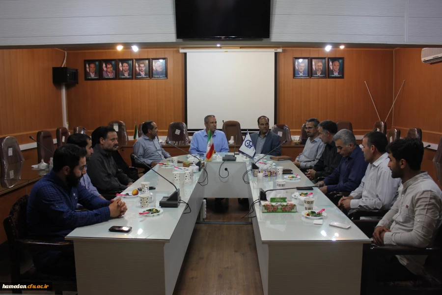 جلسه توجیهی شاغلین بخش حراست فیزیکی دانشگاه فرهنگیان همدان با حضور سرپرست مدیریت امور پردیس های استان برگزار شد