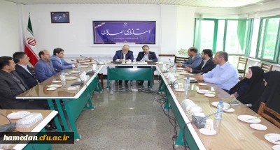 جلسه کمیته هیات امنای استانی دانشگاه فرهنگیان همدان با حضور معاون سیاسی امنیتی استانداری و دکتر طاهری نیا معاون پژوهشی و فناوری دانشگاه فرهنگیان برگزار شد