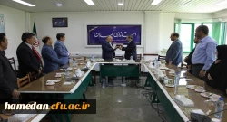 جلسه کمیته هیات امنای استانی دانشگاه فرهنگیان همدان با حضور معاون سیاسی امنیتی استانداری و دکتر طاهری نیا معاون پژوهشی و فناوری دانشگاه فرهنگیان برگزار شد