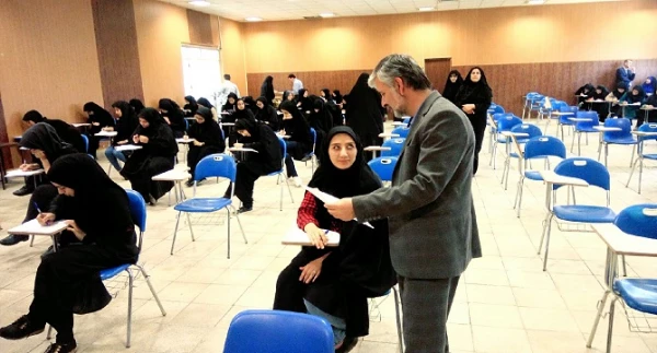 بازدید مدیرکل خدمات آموزشی سازمان مرکزی از نحوه برگزاری امتحانات در پردیس های دانشگاه فرهنگیان همدان