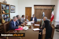 در نشست صمیمی با استاندار همدان مطرح شد:
تامین فضای لازم در بخش آموزشی و سرای دانشجویی برای سالتحصیلی جدید از اولویت برخوردار است
