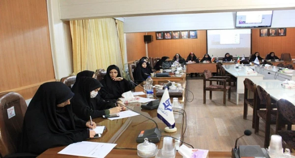 کارگاه آموزشی ارتقاء مهارت های حرفه ای و توانمندی نومعلمان، با حضور اساتید و جمعی از دانش آموختگان دانشگاه فرهنگیان همدان برگزار شد.
‹›