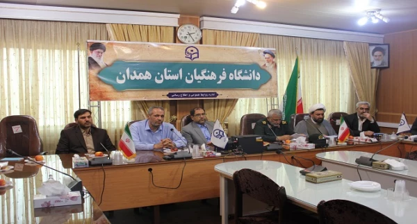 نسل سوم و چهارم انقلاب اسلامی به برکت خون شهدا، آماده ی مجاهدت و ایثارگری و حفظ آرمان های نظام مقدس اسلامی هستند

 2