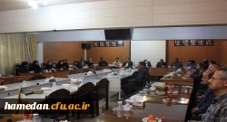 نسل سوم و چهارم انقلاب اسلامی به برکت خون شهدا، آماده ی مجاهدت و ایثارگری و حفظ آرمان های نظام مقدس اسلامی هستند

 2