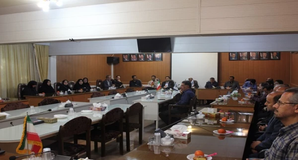 نسل سوم و چهارم انقلاب اسلامی به برکت خون شهدا، آماده ی مجاهدت و ایثارگری و حفظ آرمان های نظام مقدس اسلامی هستند

 2