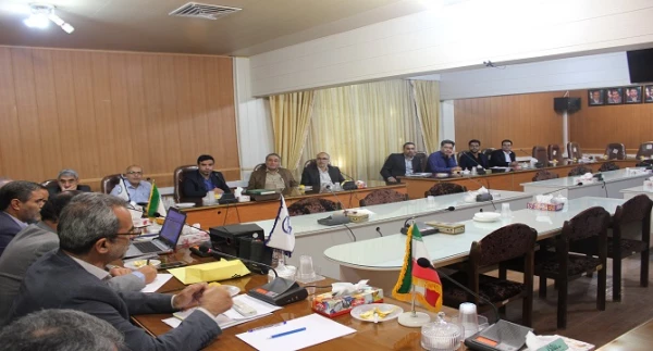 بررسی آخرین شیوه نامه های درس کارورزی در نشست تخصصی مدرسان دانشگاه فرهنگیان همدان

 2