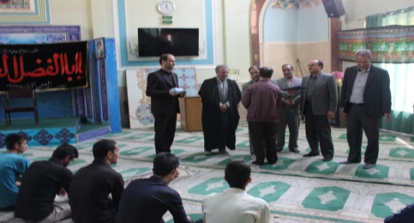 تجلیل از همکار روشندل شاغل در پردیس شهید مقصودی همدان 3