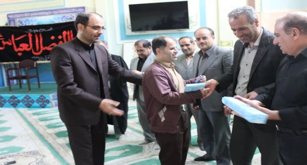 تجلیل از همکار روشندل شاغل در پردیس شهید مقصودی همدان 4