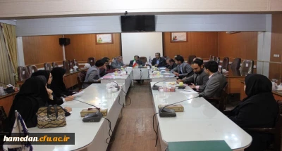 در جلسه ی صمیمی سرپرست مدیریت استان با اعضای شورای صنفی رفاهی مطرح شد

شورای صنفی رفاهی، پل ارتباطی میان مسئولین و دانشجو معلمان است
