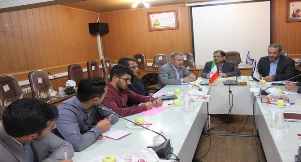 شورای صنفی رفاهی، پل ارتباطی میان مسئولین و دانشجو معلمان است
 4