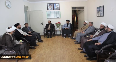 در دیدار مسئول دفتر نهاد رهبری دانشگاه های استان همدان با دکتر نجفی عنوان شد

به دنبال توسعه ی زیرساخت ها و افزایش جذب دانشجو در پردیس های استان همدان هستیم